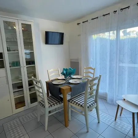 Au Grand Palmier T2 Apartment *